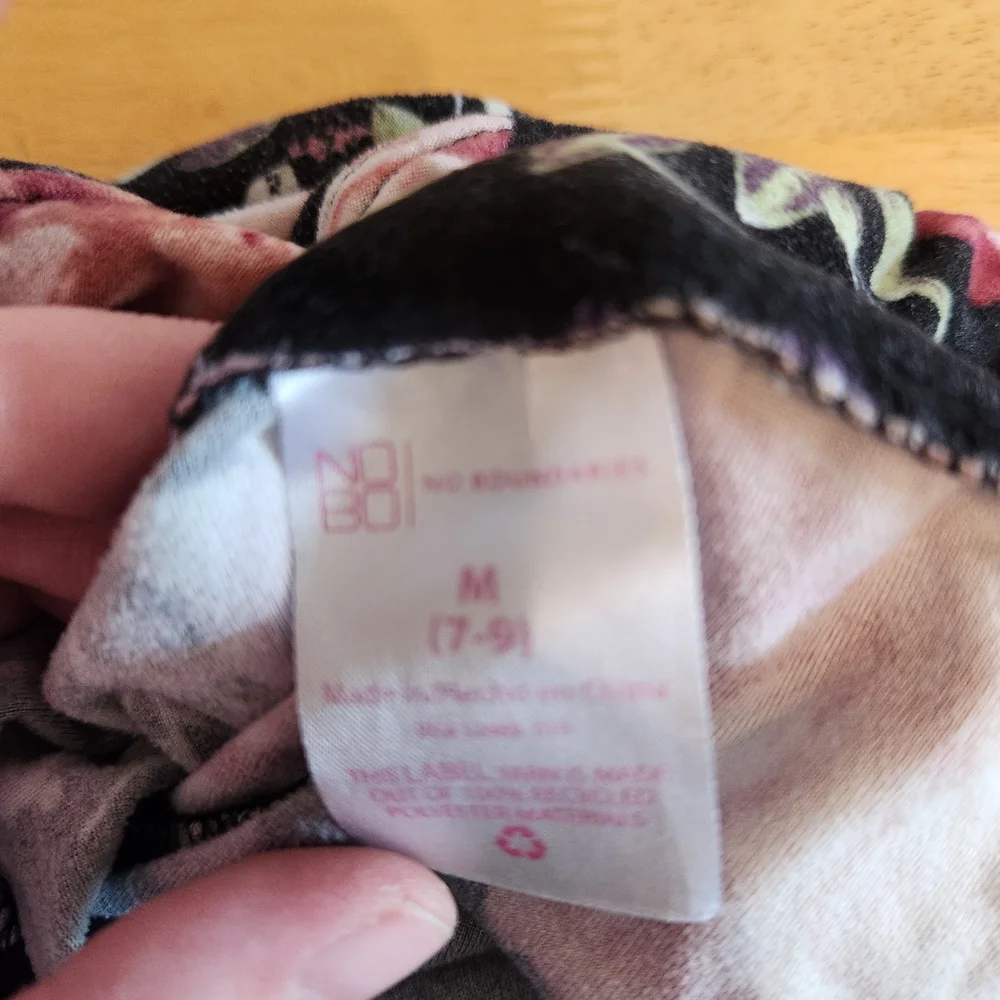 No Boundaries Black Scarf with Pink Rose Motif - Picture 2 of 2